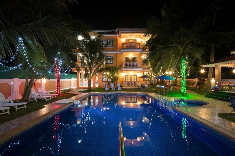 Resort Palmeiras Dourado Cansaulim Εξωτερικό φωτογραφία